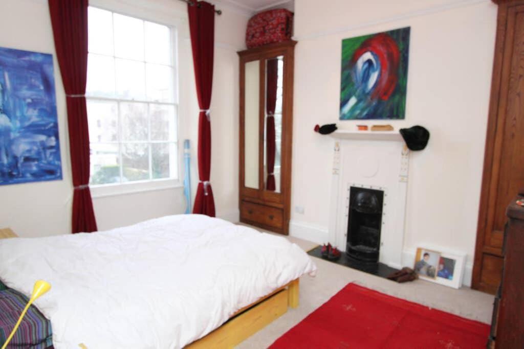 Stunning Arty Apartment In The Heart Of Clifton Bristol Kültér fotó
